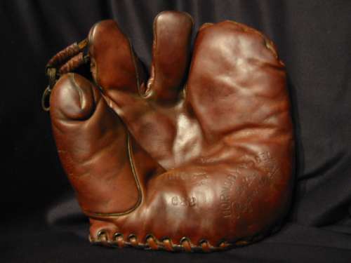 Rogers Hornsby Wilson 632 Front